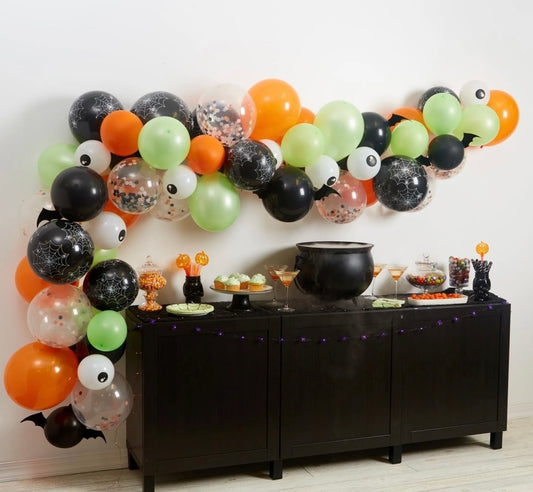 Halloween Balloon Garland